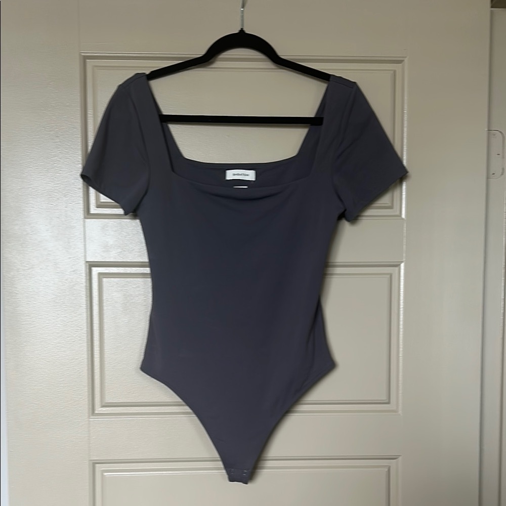 Aritzia Gray Short Sleeve Bodysuit Babaton